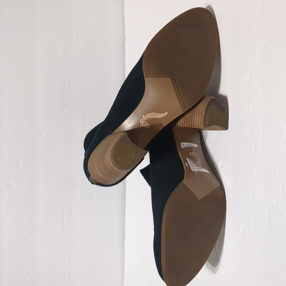 UGG Thames Black Suede Ankle Boots heels women size 9.5 - Picture 6 of 10